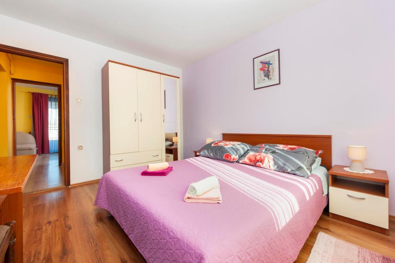 Apartments Adria Rovinj Eksteriør bilde