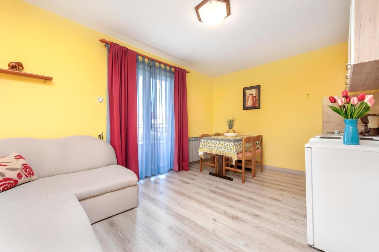Apartments Adria Rovinj Eksteriør bilde