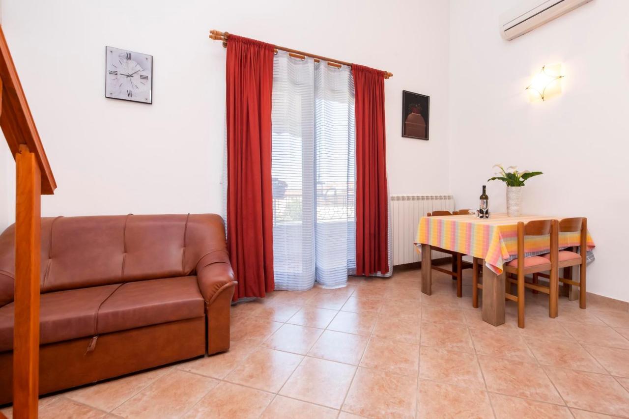 Apartments Adria Rovinj Eksteriør bilde