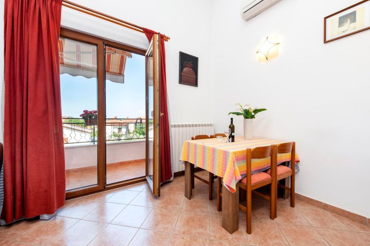 Apartments Adria Rovinj Eksteriør bilde