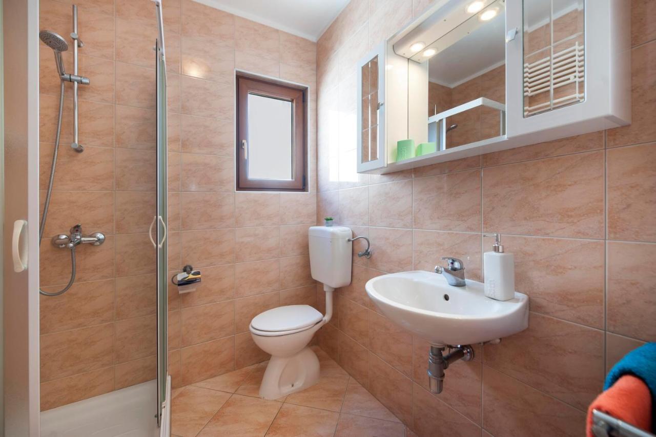Apartments Adria Rovinj Eksteriør bilde